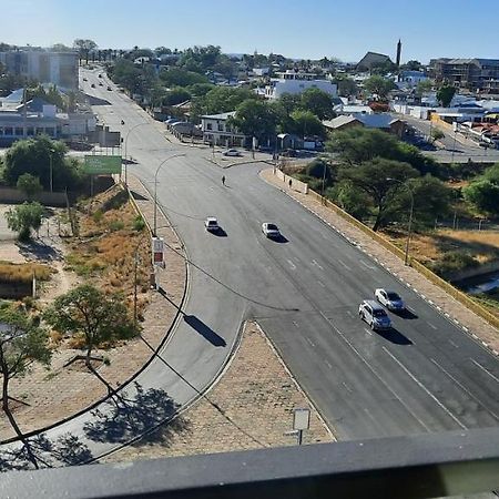 Kingelph Home-Stay Windhoek Ngoại thất bức ảnh