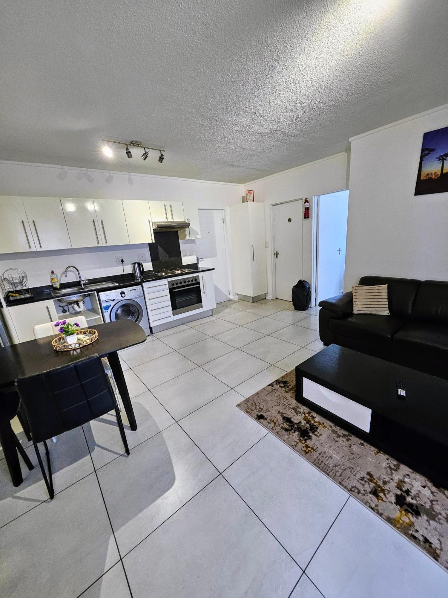 Kingelph Home-Stay Windhoek Ngoại thất bức ảnh